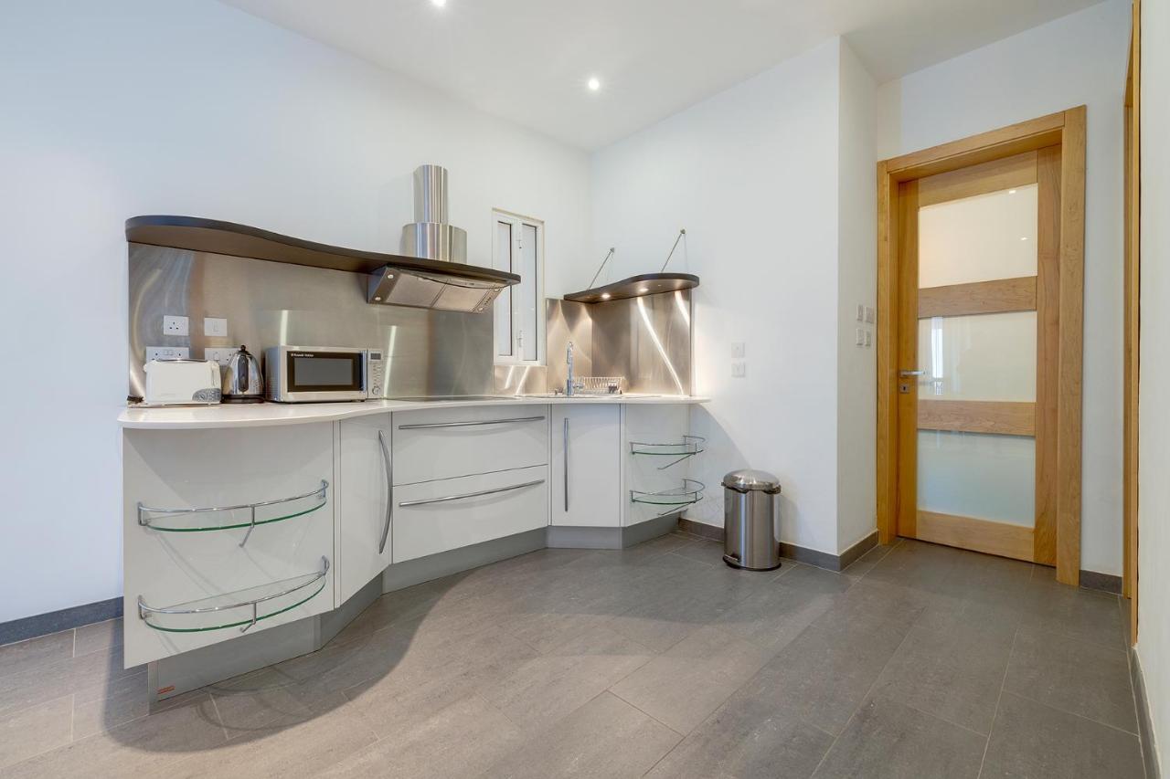 Unbeatable Location Valletta And Harbour Views Appartement Sliema Buitenkant foto