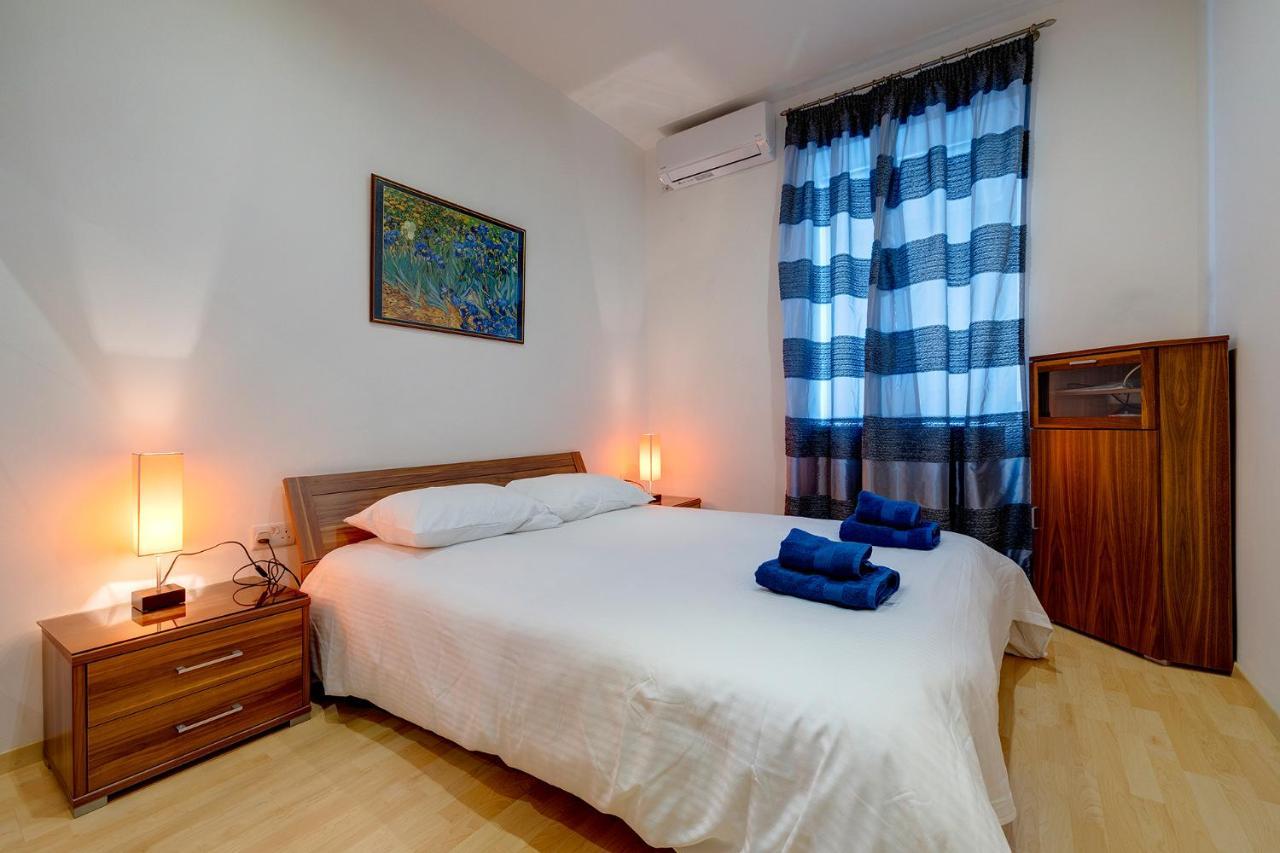 Unbeatable Location Valletta And Harbour Views Appartement Sliema Buitenkant foto