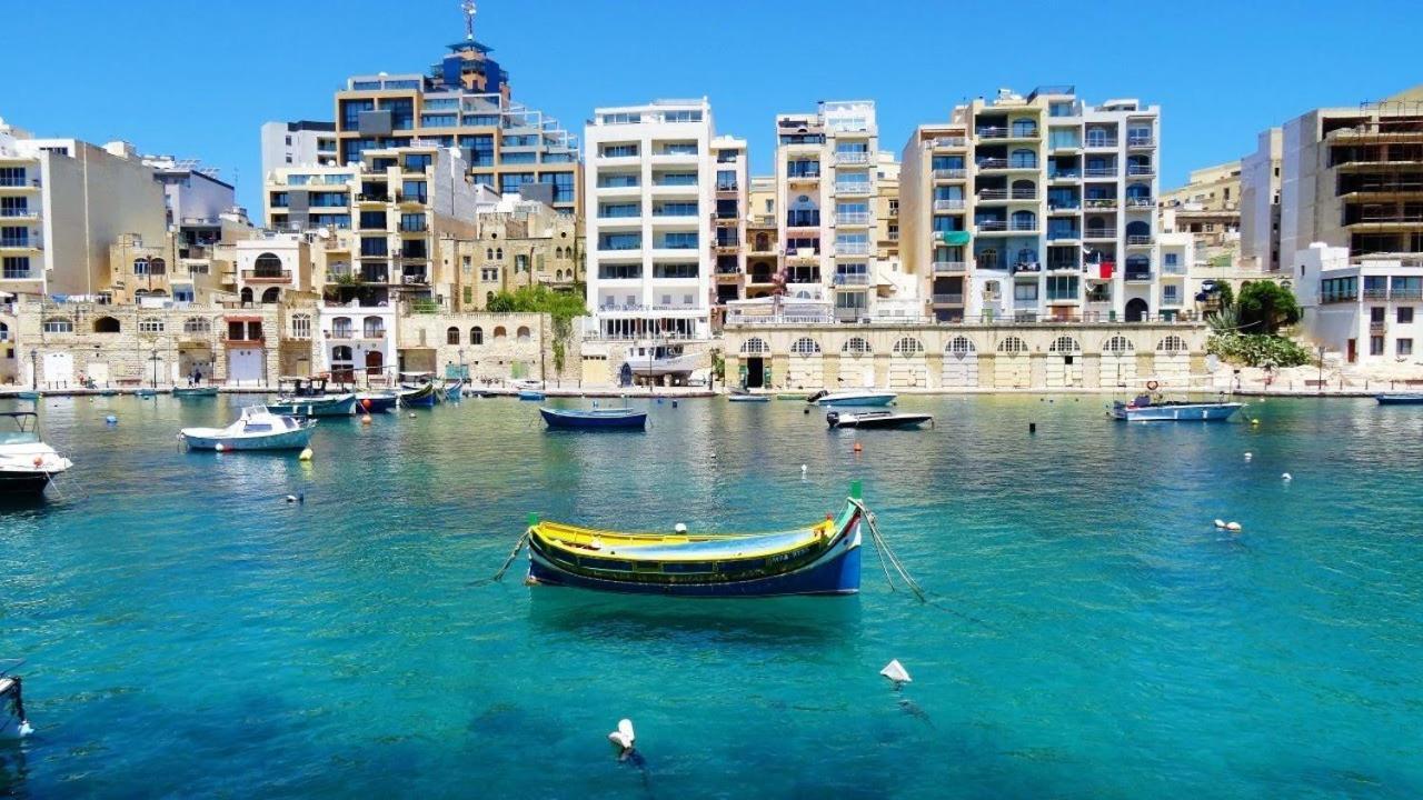 Unbeatable Location Valletta And Harbour Views Appartement Sliema Buitenkant foto