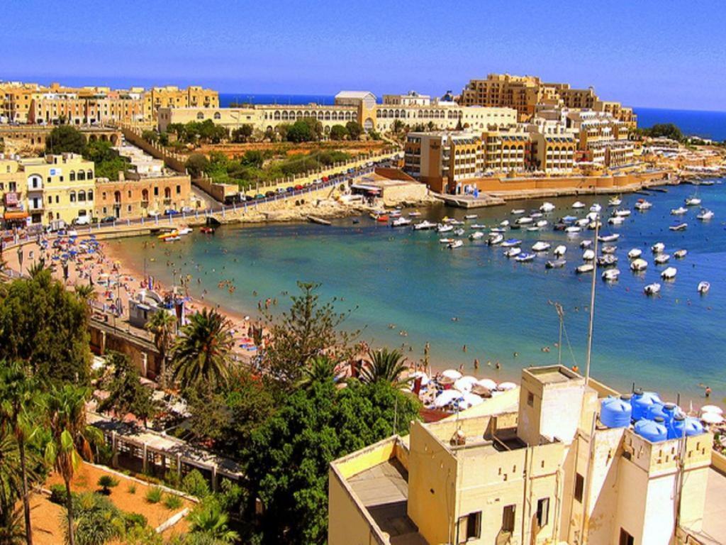 Unbeatable Location Valletta And Harbour Views Appartement Sliema Buitenkant foto